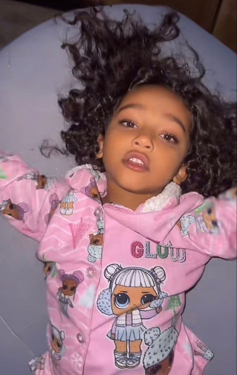 Chicago West, Jenner Kids, Taytum And Oakley, Preppy Gifts, Famous Kids, Kardashian Kids, Jenner Family, Beautiful Black Babies, Kardashian Photos