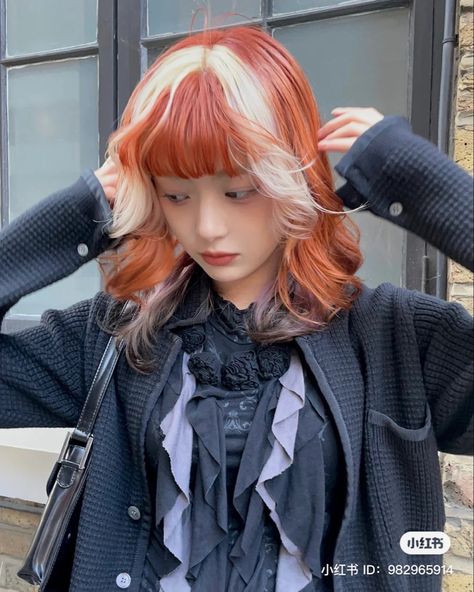 Platinum And Orange Hair, Japanese Dyed Hair, Half Orange Hair, Ginger Haircuts, Orange And White Hair, Japanese Hair Color, Dyed Hair Inspiration, Alternative Hair, Hair Dye Colors