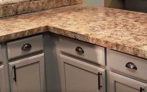 Faux granite counter tops with paint Countertop Kit, Countertop Makeover, Kitchen Makeovers, Crafts Painting, Paint Kitchen, Granite Countertop, Laminate Countertops, Scandinavian Kitchen, Granite Kitchen