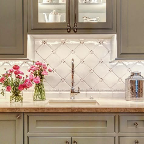 We're Obsessed with These Gorgeous, Handcrafted Tiles - Cottage Journal Kitchen Flower Backsplash, Tile Accent Behind Stove, Farmhouse Backsplash Kitchen, Country Tiles, Ceiling Tile Backsplash, Ceramic Tile Backsplash Kitchen, French Tile, Splashback Ideas, Artistic Kitchen