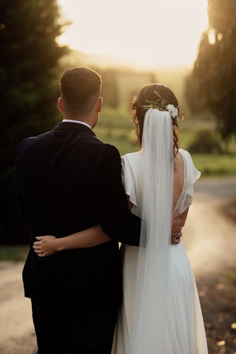 On top of your wedding portrait session, I also recommend setting aside up to 20 minutes in the evening, in case there is a sun set. Golden hour is one of the best times for portraits as the light is soft and dreamy. Watching the sun set on your wedding day will be a romantic moment you'll never forget! #weddingphotography #weddingtips #augustandvine #weddingphotographer #martinboroughwedding #wairarapawedding #wellingtonweddings #nzweddingphotographer #sunset #goldenhour #weddinginspo #dreamy Sunset Wedding Photos Golden Hour, Sunset Wedding Photos, Creative Wedding Photography, Romantic Moments, Sunset Wedding, Couple Shoot, Our Wedding Day, Wedding Tips, On Your Wedding Day