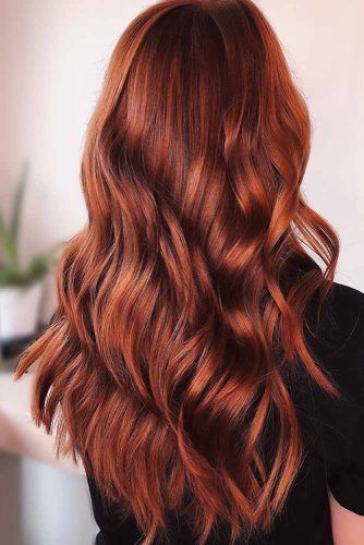 45 Red Hair Colors for Various Skin Tones | LoveHairStyles.com Warm Red Hair, Beer For Hair, Red Orange Hair, Rambut Brunette, Hair Color Orange, Latest Hair Color, Ginger Hair Color, Copper Hair Color, Hair Color Auburn