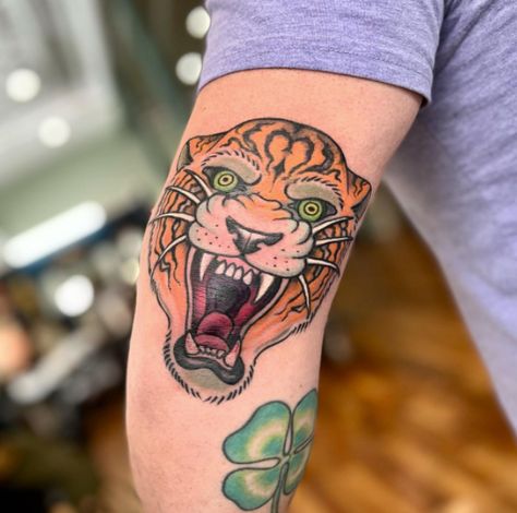 By @lordsoul666 "ELBOW TIGER." #alchemytattoocollective #tattoo #stltattooartist #tattoos #elbowtattoo #tigertattoo #colortattoo #animaltattoo American Traditional Tiger Head, Traditional Tiger Head Tattoo, American Traditional Tiger, Tiger Head Tattoo, Alchemy Tattoo, Tattoo Tiger, Elbow Tattoo, Head Tattoo, Elbow Tattoos