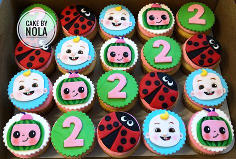 Cocomelon cupcakes…#decoratedcupcakes #cupcakestagram #instacupcakes #cupcakesofinstagram #fondantcupcakes #fondantcupcaketoppers #handcutfondant #marshmallowfondant #partycupcakes #cocomelonparty #cocomelonbirthday #decoratedcupcakes Cocomelon Theme Cupcakes, Cocomelon Cake And Cupcakes, Cocomelon Pull Apart Cupcakes, Coco Melon Cupcake Ideas, Cocomelon Cupcakes Ideas, Cocomelon Birthday Cupcakes, Jojo Cupcakes, Cocomelon Cupcake Ideas, Cocomelon Cupcake Cake