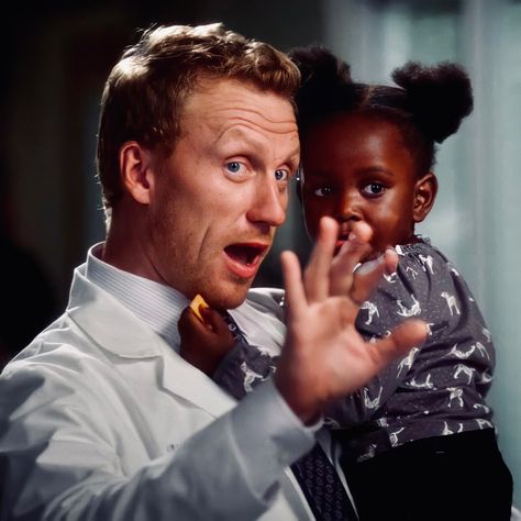 Owen Hunt Icons, Owen Hunt Aesthetic, Greys Anatomy Owen, Doctors Aesthetic, Greys Anatomy Actors, Grey's Anatomy Doctors, Kevin Mckidd, Owen Hunt, Greys Anatomy Funny