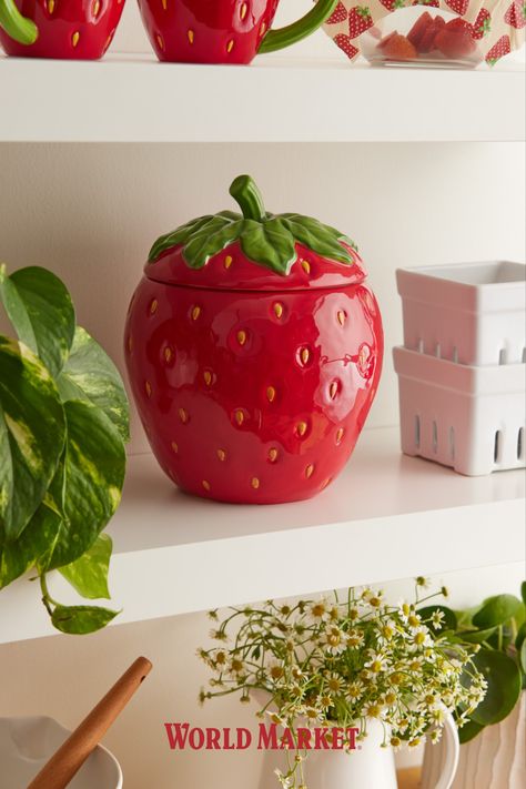 Fruit Ceramics, Strawberry Cookie Jar, Ceramic Strawberry, Strawberry Cookie, Strawberry Dishes, Vase Project, Strawberry Decor, Strawberry Kitchen, Strawberry Hearts