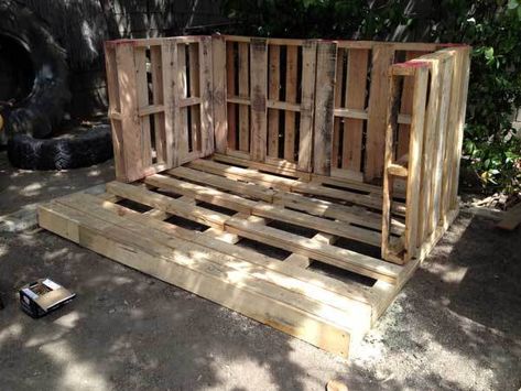 How We Built Our Pallet Playhouse Forts Outdoor, Pallet Fort, A Frame Table, Bbq Shelter, Fort Ideas, Treehouse Ideas, Pallet Playhouse, Pallet Furniture Plans, Diy Pallets