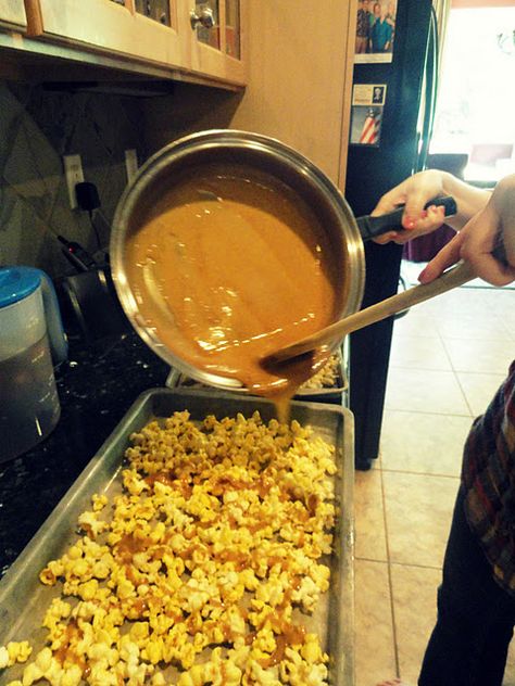 do it yourself carmel corn Homemade Fiddle Faddle, Fiddle Faddle Popcorn, Fiddle Faddle Recipe, Easy Carmel, Easy Caramel Corn, Easy Caramel Corn Recipe, Fiddle Faddle, Caramel Corn Easy, Caramel Corn Recipe