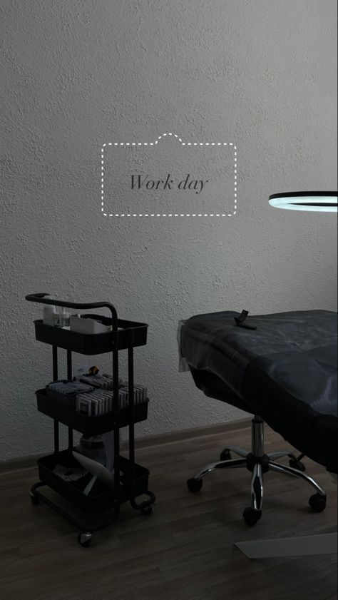 Brow Artist Room, Brow Salon Decor, Black And White Lash Room, Lash Studio Decor Interior Design, Esthetics Photos, Brow Studio Ideas, Microblading Studio, Lash Room Ideas, Eyelash Studio