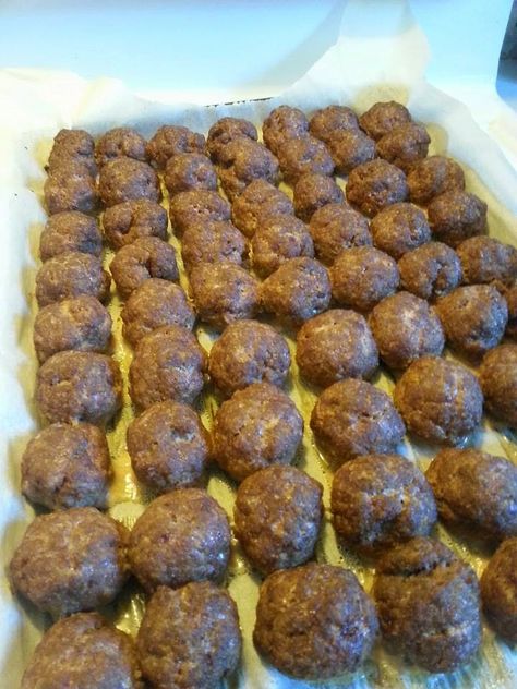 Moose meatballs Moose Meatballs Recipe, Ground Moose Meat Recipes, Moose Balls, Moose Meatballs, Moose Steak, Hunting Recipes, Moose Recipes, Moose Meat, Hunting Family