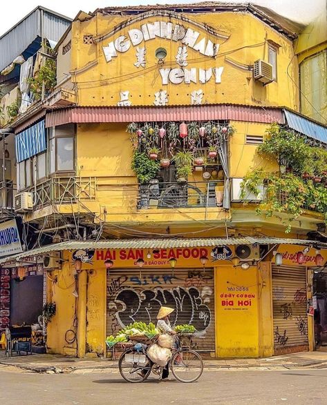 📍Hanoi Old Quarter #hanoi #streetlife Vietnam Landscape, Hanoi Old Quarter, September 7, Vietnam Travel, Hanoi, Vietnam, Old Things, Tin, Rice