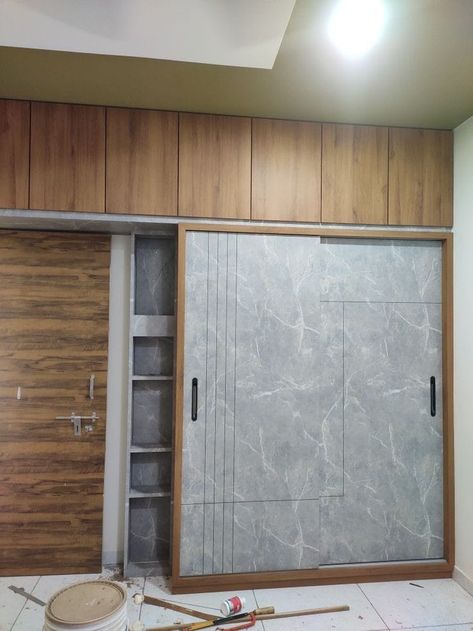 Bedroom Cuburd, Slider Cupboard Design, Marble Laminate Wardrobe, Sliding Wardrobe Laminate Design Modern, Sliding Wardrobe Laminate Design, Slider Wardrobe Design, Cloth Cabinet, Wardrobe Laminate Design, Sliding Door Wardrobe Designs