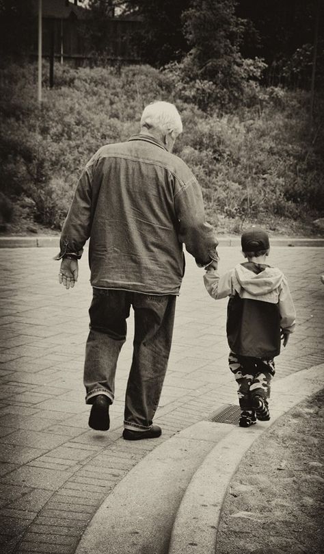 Grandfather And Grandson Photography, Grandfather With Grandson, Grandfather And Grandson, Grandpa And Grandson, Grand Father, I Love Rain, Indian People, The Lone Ranger, Kids Talking