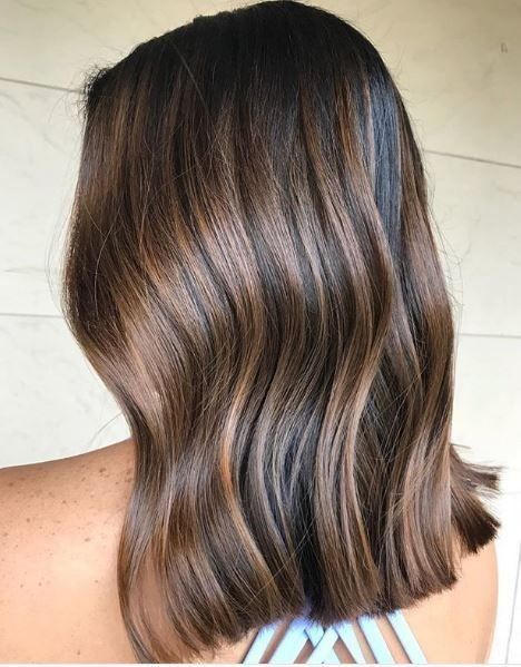 45 Brunette Looks We're Falling for this Season - Color - Modern Salon Brunette Looks, Dark Brunette Hair, Long Brunette, Brown Hair With Blonde Highlights, Brunette Color, Balayage Brunette, Brown Hair With Highlights, Hair Dye Colors, New Hair Colors