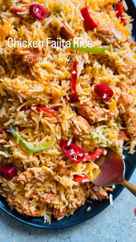 Chicken Fajita Rice Recipe https://resepmamiku.com/en/chicken-fajita-rice-bon_appetit_by_nadia Chicken Fajitas With Rice, Fajita Chicken Recipes, Fajita Leftover Ideas, Chicken Fajita Rice, Chicken Fajita With Rice, Fajita Rice, Fajita Rice Bowl, Chicken Fajita Casserole With Rice, Fajitas Chicken