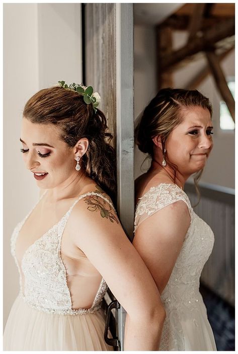 Wedding Photos Lesbian, Lesbian Wedding Photo Ideas, Mrs And Mrs Lgbt Wedding Ideas, Lgbt Wedding Ideas, Two Bride Wedding, Two Brides Wedding, Lesbian Wedding Photography, First Look Wedding Photos, Lgbtq Weddings