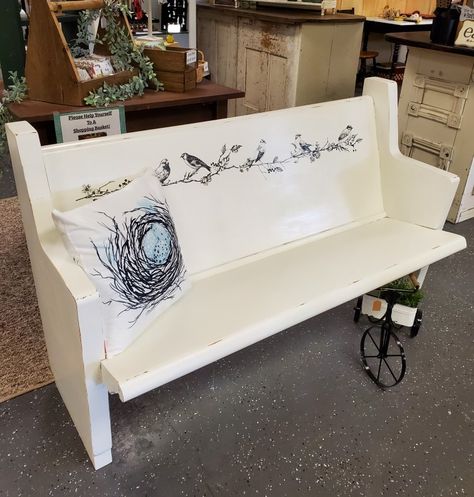 Church Pew Ideas Repurposed, Painted Church Pew, Antique Furniture Makeover, Front Porch Bench, Church Pews, Porch Bench, Deck Decor, Furniture Flip, Church Pew