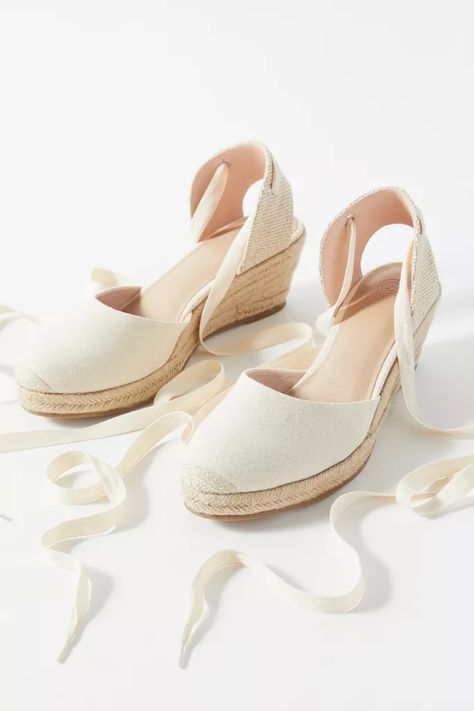 Shoes Ideas, Spring Sandals, Espadrille Wedge, Senior Photo, Espadrille Sandals, Heels & Wedges, Shoe Obsession, Espadrille Shoes, Wedge Espadrille