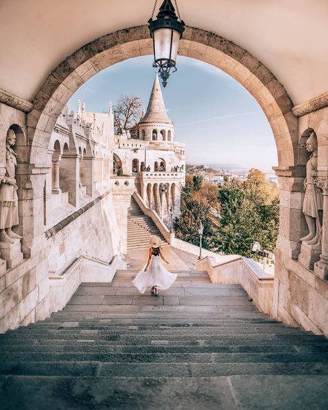 Catarina Mello | TRAVEL | SF on Instagram: “What a place! ✨ Budapest surprised me in every way. I went there a couple of weeks ago to take my first real vacation in a long time. No…” Budapest Photography, Fisherman's Bastion, Outdoor Family Photoshoot, Hungary Travel, Couple Photoshoot Poses, Surprise Me, Beautiful Places Nature, Family Outdoor, Budapest Hungary