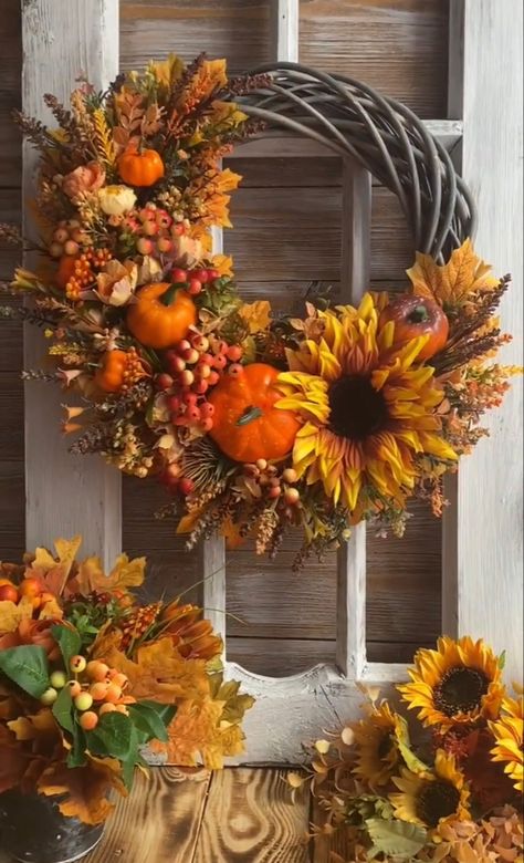 Fall Mesh Wreaths, Fall Decor Wreaths, Fall Pumpkin Decor, Fall Thanksgiving Wreaths, Fall Flower Arrangements, Moms Crafts, Fall Arrangements, Fall Thanksgiving Decor, Pumpkin Decor