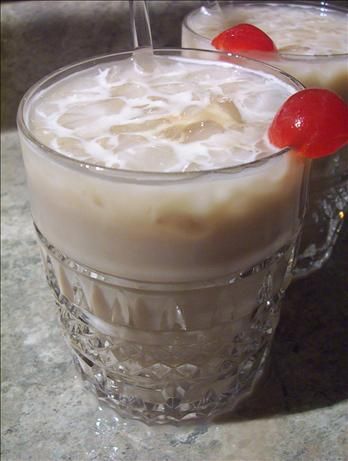 Vodka Paralyzers - recipe sounds like the love child of White Russian and LaVerne's Pepsi and Milk Vodka Paralyzer Drink Recipe, Pepsi Recipes, Paralyzer Drink, Paralyzer Drink Recipe, Pepsi Party, Relaxing Drinks, Booze Drink, Kahlua Coffee Liqueur, Liquor Drinks