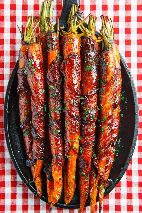 Maple Glazed Bacon Wrapped Roasted Carrots Roasted Glazed Carrots, Maple Glazed Bacon, Roasted Carrots Recipe, Buffalo Cauliflower, Cooked Carrots, Carrot Recipes, Bacon Recipes, Roasted Carrots, Veggie Dishes