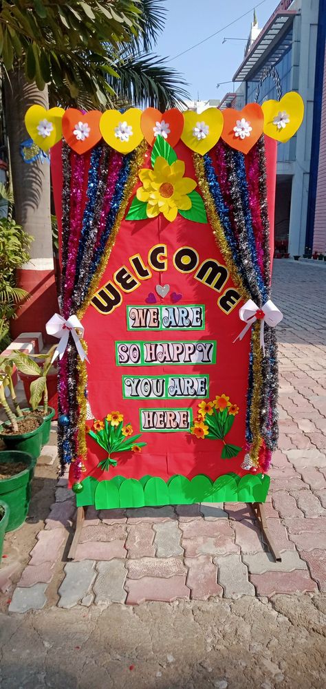 Kindergarten Exhibition Ideas, School Exhibition Decoration Ideas, Annual Day Stage Decoration School, Annual Function Decoration Ideas, Welcome Board Decoration Ideas, Children's Day Decoration Ideas In School, School Exhibition Ideas Display, Childrens Day Decoration Schools, Welcome Board Decoration Ideas School