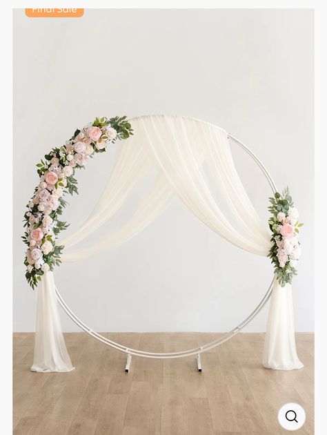 Round Arches For Weddings, Simple Wedding Decorations Indoor Ceremony Backdrop, Round Backdrop With Flowers, Round Arch Flowers, Round Arch Decoration Wedding, Round Flower Arch, Round Arch Wedding, Wedding Round Arch, Circular Wedding Arch