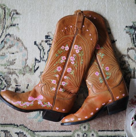 Love Shack Fancy Cowboy Boots, Daisy Cowboy Boots, Paint Cowboy Boots, Fancy Cowboy Boots, Fancy Cowboy, Spring Lifestyle, Boot Pattern, Brown Cowboy Boots, Love Shack Fancy