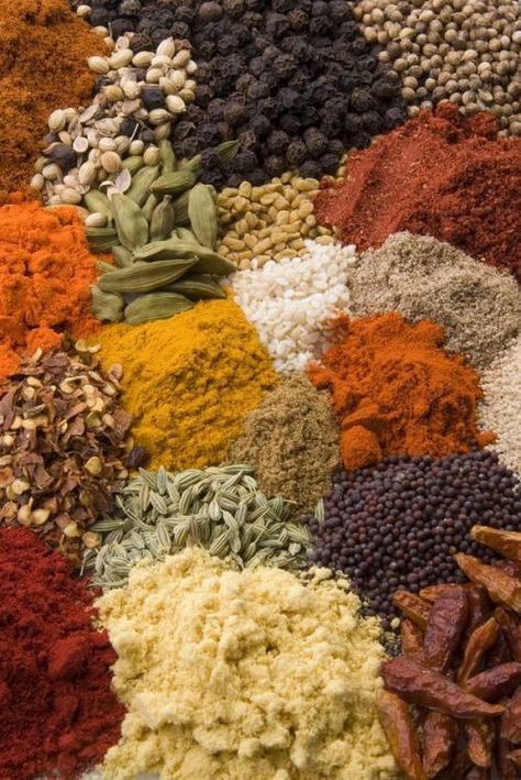 Spices Photography, India Food, Spices And Herbs, Indian Spices, Naan, Best Diets, Healthy Weight, Food Styling, Earth Tones