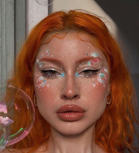 Bubble Makeup Look, Face Art Makeup, Halloween Makeup Inspiration, Ethereal Makeup, Eyeshadow Base, Unique Makeup, Dope Makeup, Creative Eye Makeup, Crazy Makeup