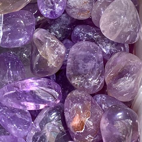 Purple Stones Crystals, The Sanderson Sisters, Goblincore Aesthetic, Sanderson Sisters Hocus Pocus, Crystal Vibes, Purple Vibe, Lavender Aesthetic, Fav Color, Crystal Aesthetic