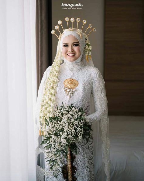 Wedding Dress Hijab Adat Jawa, Pernikahan Adat Jawa Hijab, Javanese Wedding Hijab, Pengantin Jawa Hijab, Wedding Jawa, Wedding Dress Hijab, Muslim Wedding Gown, Javanese Wedding, Kebaya Wedding