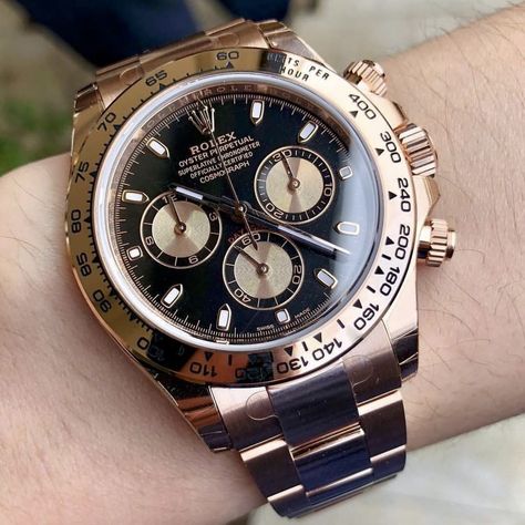 Daytona Rose Gold, Rolex Daytona Rose Gold, Watches Rolex, New Watch, Tom Ford Men, Expensive Watches, Box Paper, Rose Gold Watches, Hugo Boss Man