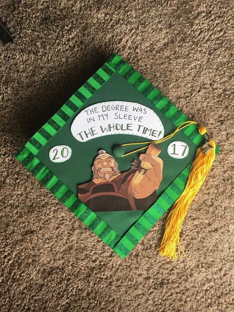 Graduation Cap College, Creative Graduation Caps, College Grad Cap Ideas, Grad Cap Decorated, Graduation Cap Decoration Diy, High School Graduation Cap, College Graduation Cap Decoration, Grad Cap Designs, Diy Graduation Cap