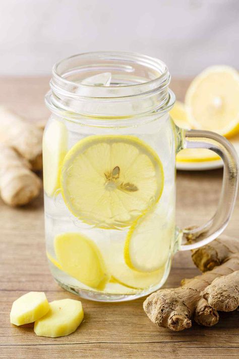 Lemon Water Aesthetic, Creative Vision Board Ideas, Visualisation Techniques, Lemon Aesthetic, Lemon Water Detox, Lemon Juice Benefits, Positive Affirmations For Success, Water Health Benefits, Hot Lemon Water