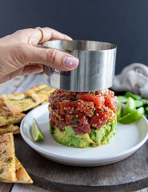 Tuna Tartare Avocado, Raw Tuna Recipe, Tuna Marinade, Fresh Tuna Recipes, Tuna Tartare Recipe, Easy Tuna Recipes, Ahi Tuna Recipe, Avocado Appetizer, Tartare Recipe