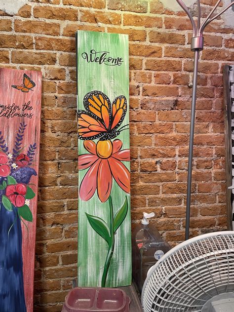 Spring Painting On Wood, Summer Wood Signs Front Porches, Spring Leaner Boards, Summer Porch Leaners, Spring Porch Leaners, Painting Boards Ideas Wood Signs, Plank Paintings, Porch Sitters, Fan Blade Art