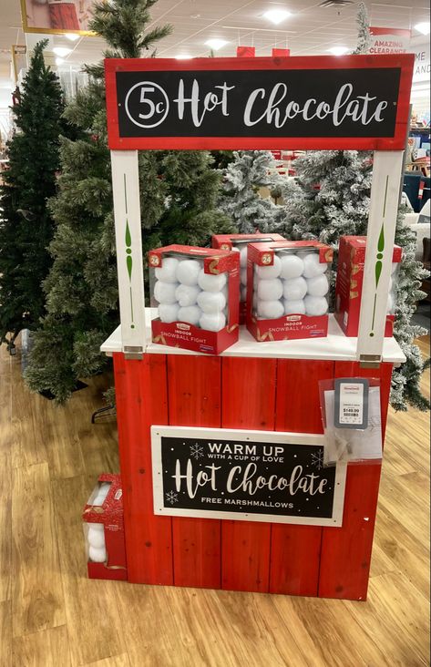 Hot Cocoa Bar Ideas Christmas Diy, Hot Cocoa Bar Cart, Hot Chocolate Stand, Polar Express Christmas Party, Hot Cocoa Stand, Christmas Booth, Tree Decoration Ideas, Diy Hot Cocoa, Christmas Door Decorating Contest