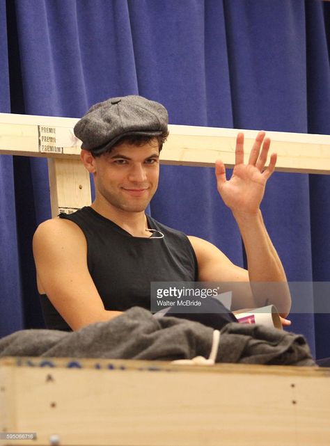 Jeremy Jordan and the cast of 'Newsies', attend an In Studio Press Preview at the New 42nd Street 'Duke' Studios in New York City. Newsies Broadway Jack Kelly, Newsies Pfp, Jack Newsies, Javey Newsies, Jack Kelly Newsies, Newsies Aesthetic, Newsies Broadway Cast, Newsies Musical, Newsies Broadway