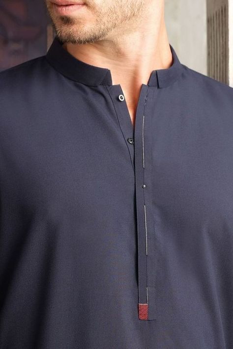 Simple Kurta Designs Casual, Kurta Simple, India Fashion Men, Latest Kurta Designs, Shalwar Kameez Designs, Man Dress Design, Simple Kurta, Boys Kurta Design, Costume Africain