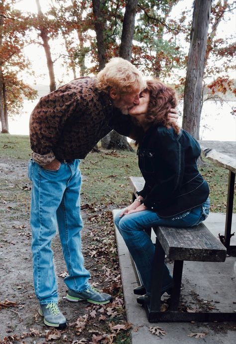 couple photography poses kissing Leaning Kiss Pose, Leaning Down To Kiss Pose, Laying Down And Kissing, Sitting Lap Kiss, Couples Photoshoot Kissing Hand, Kiss Picture Couple Sitting, Kiss Pose, Old Couples, Interesting People