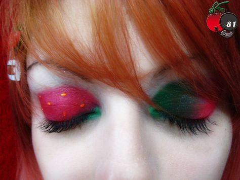 Strawberry Strawberry Fairy Makeup, Straw Berry Makeup, Strawberry Eyeliner, Strawberry Makeup Tutorial, Strawberry Themed Makeup, Strawberry Shortcake Party, Strawberry Party, Cosplay Makeup, Kawaii Nails