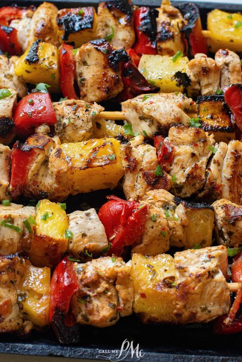 Pineapple Marinated Chicken Kabobs is an easy, delicious, low-carb recipe with chicken and peppers marinated in pineapple and lemon juice and grilled to perfection. Marinated Chicken Kabobs, Whipping Cream Pound Cake, Summer Grill, Wok Recipes, Cornish Hen, Sour Cream Pound Cake, Summertime Recipes, Favorite Dinner, Cream Cheese Pound Cake