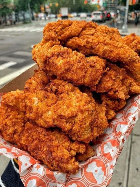 Chicken Aesthetic, Food Babe, Delicacy Food, Food Therapy, Yummy Comfort Food, Food Recepie, Fried Food, Food Obsession, Cafe Food