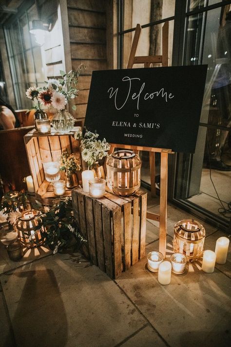 Rustic Crates, Luxury Wedding Flowers, Flowers London, Fall Wedding Tables, Living Room Wall Decor Ideas, Room Wall Decor Ideas, Future Wedding Plans, Wall Decor Ideas, Living Room Wall Decor