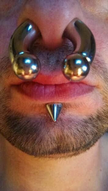 Septum Guy, Male Piercings, Guys With Nose Piercings, Septum Piercing Men, Nose Ring Men, Piercing Men, Men's Piercings, Tattooed Men, Cool Piercings