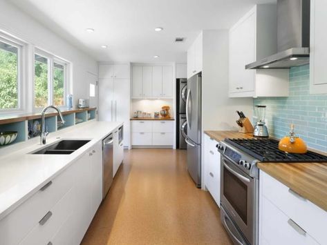 12 Amazing Galley Kitchen Design Ideas and Layouts Galley Kitchen Floor Plans, Modern Galley Kitchen Design, Modern Galley Kitchen, White Galley Kitchens, Small Galley Kitchen Designs, Narrow Kitchen Design, Galley Kitchen Renovation, Long Narrow Kitchen, Galley Kitchen Layout