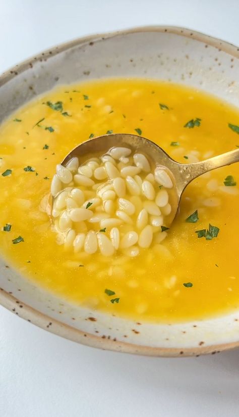 Easy Pastina Soup - The Modern Nonna Soups Videos Recipes, Pasta Recipes For Dinner Italian, Soupy Pasta Recipes, Delicious Italian Food, Pastina Soup Recipes, Italian Pastina Soup, Food Recipes Italian, Soup For Colds, Italian Pastina