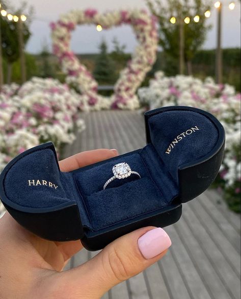 Harry Winston wedding ring Harry Winston Ring, Harry Winston Engagement, Saving And Investing, Creation Of The World, Tiffany Engagement, Dream Wedding Ring, Dream Wedding Decorations, Cute Engagement Rings, Future Engagement Rings